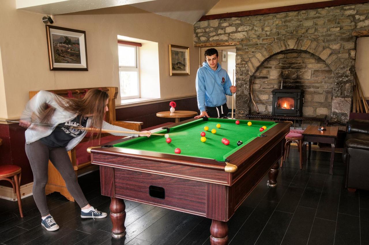 The Connemara Hostel - Sleepzone Линон Экстерьер фото