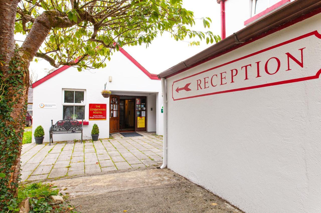 The Connemara Hostel - Sleepzone Линон Экстерьер фото