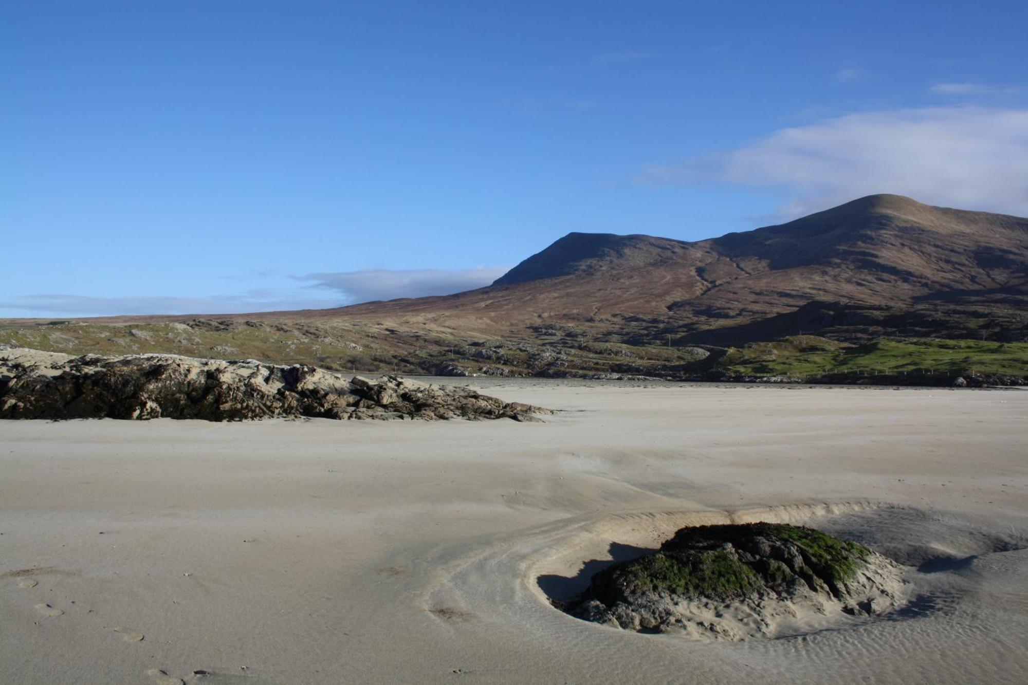 The Connemara Hostel - Sleepzone Линон Экстерьер фото