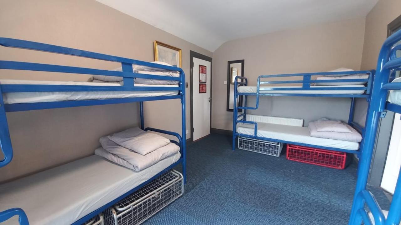 The Connemara Hostel - Sleepzone Линон Экстерьер фото