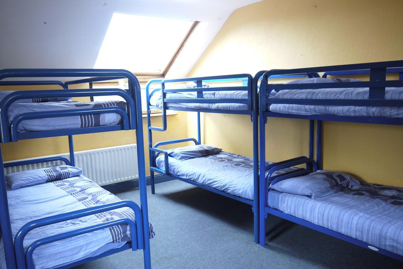 The Connemara Hostel - Sleepzone Линон Экстерьер фото